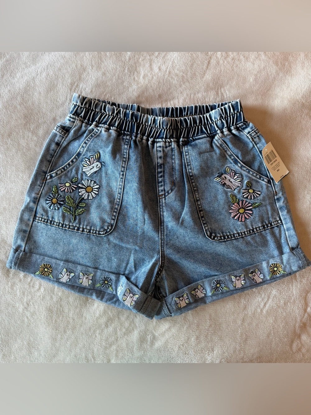 Hot Topic Ghost Butterflies Flowers Embroidered Denim Shorts Size Medium Juniors